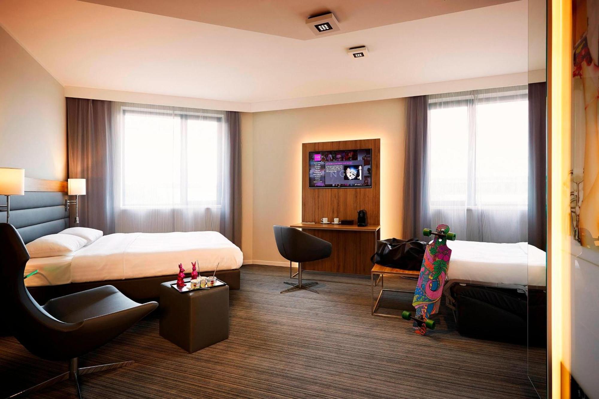 Moxy Munich Airport 4*